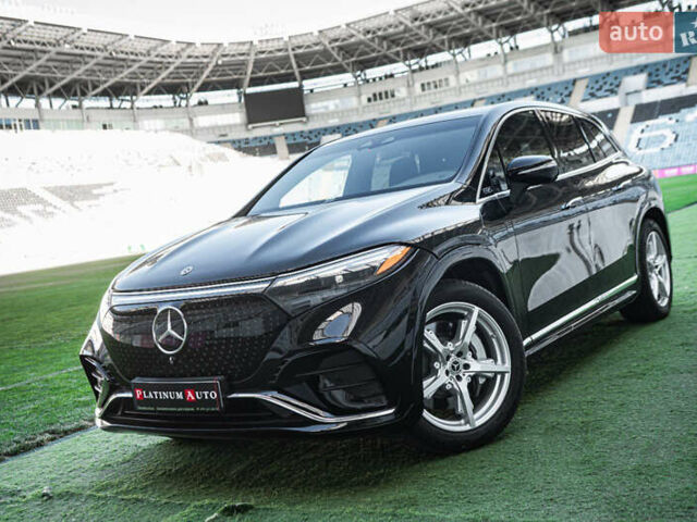 Чорний Мерседес EQS SUV, об'ємом двигуна 0 л та пробігом 3 тис. км за 83900 $, фото 2 на Automoto.ua