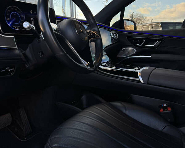 Чорний Мерседес EQS SUV, об'ємом двигуна 0 л та пробігом 69 тис. км за 54499 $, фото 10 на Automoto.ua