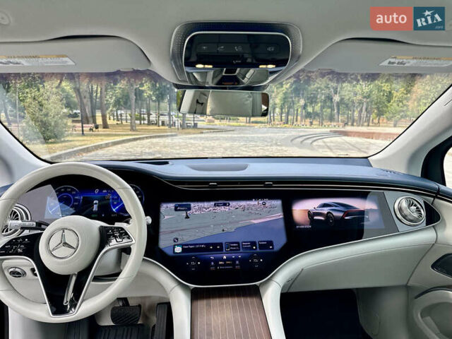 Черный Мерседес EQS SUV, объемом двигателя 0 л и пробегом 16 тыс. км за 83000 $, фото 16 на Automoto.ua
