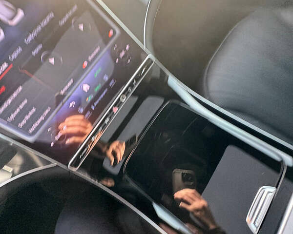 Чорний Мерседес EQS SUV, об'ємом двигуна 0 л та пробігом 19 тис. км за 88000 $, фото 32 на Automoto.ua