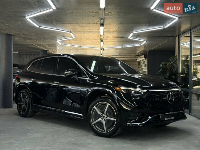 Черный Мерседес EQS SUV, объемом двигателя 0 л и пробегом 33 тыс. км за 69900 $, фото 1 на Automoto.ua