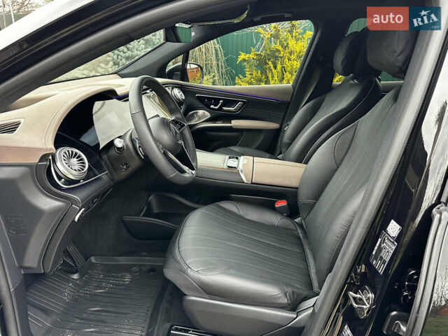 Чорний Мерседес EQS SUV, об'ємом двигуна 0 л та пробігом 2 тис. км за 75000 $, фото 37 на Automoto.ua