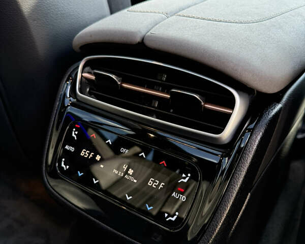 Черный Мерседес EQS SUV, объемом двигателя 0 л и пробегом 35 тыс. км за 61999 $, фото 31 на Automoto.ua
