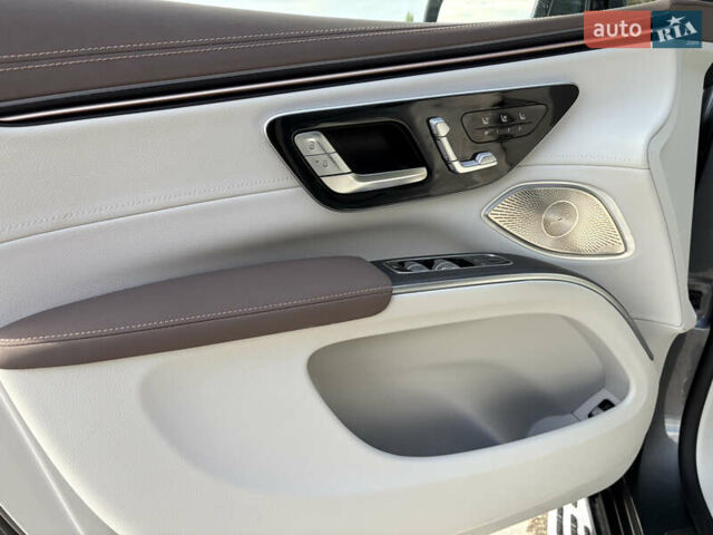 Мерседес EQS SUV, объемом двигателя 0 л и пробегом 45 тыс. км за 70000 $, фото 11 на Automoto.ua