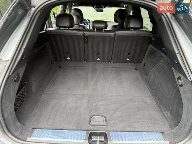 Серый Мерседес EQS SUV, объемом двигателя 0 л и пробегом 26 тыс. км за 61900 $, фото 20 на Automoto.ua