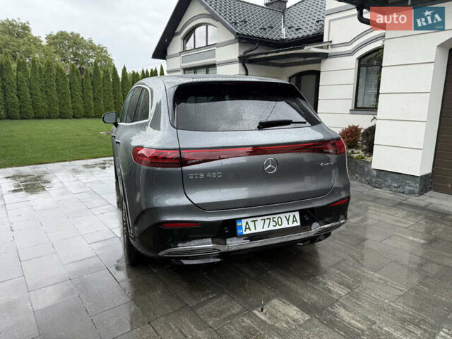 Серый Мерседес EQS SUV, объемом двигателя 0 л и пробегом 26 тыс. км за 61900 $, фото 3 на Automoto.ua