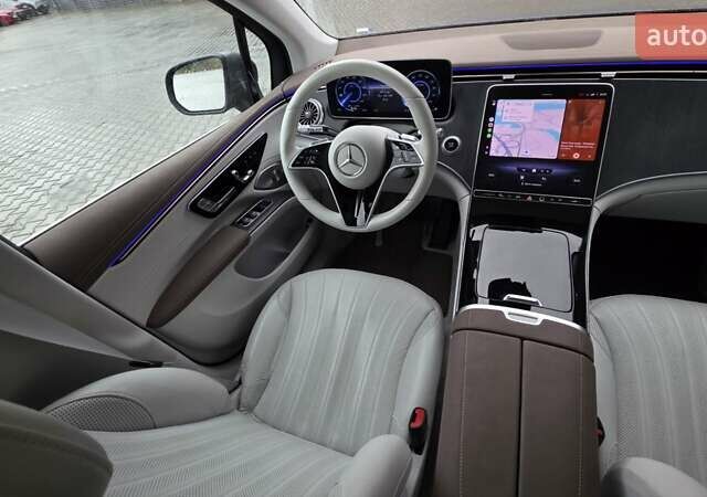 Серый Мерседес EQS SUV, объемом двигателя 0 л и пробегом 42 тыс. км за 59999 $, фото 21 на Automoto.ua