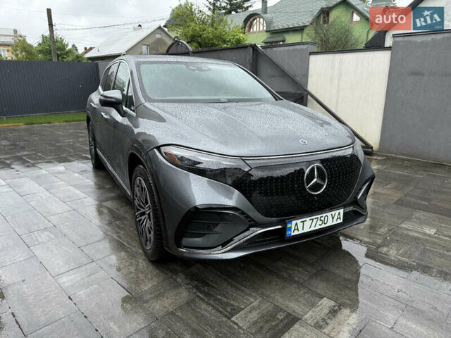 Серый Мерседес EQS SUV, объемом двигателя 0 л и пробегом 26 тыс. км за 61900 $, фото 8 на Automoto.ua