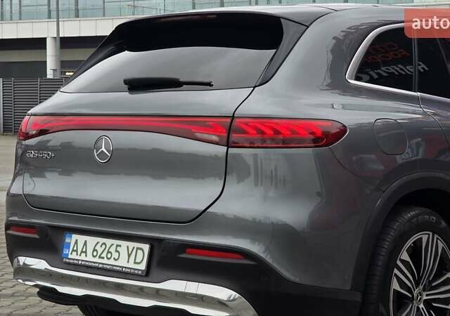 Серый Мерседес EQS SUV, объемом двигателя 0 л и пробегом 42 тыс. км за 59999 $, фото 13 на Automoto.ua