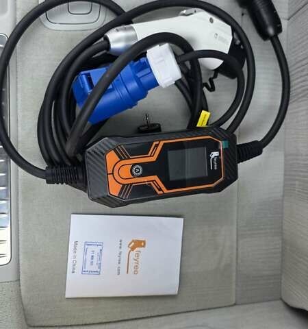 Серый Мерседес EQS SUV, объемом двигателя 0 л и пробегом 42 тыс. км за 59999 $, фото 71 на Automoto.ua