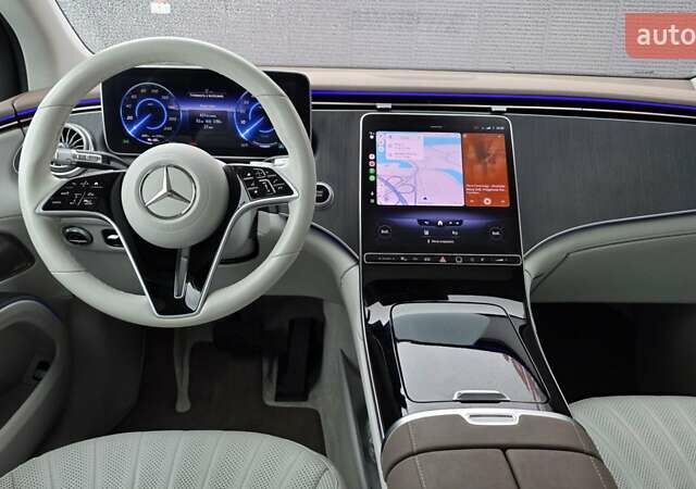 Серый Мерседес EQS SUV, объемом двигателя 0 л и пробегом 42 тыс. км за 59999 $, фото 23 на Automoto.ua