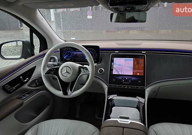 Серый Мерседес EQS SUV, объемом двигателя 0 л и пробегом 42 тыс. км за 59999 $, фото 20 на Automoto.ua