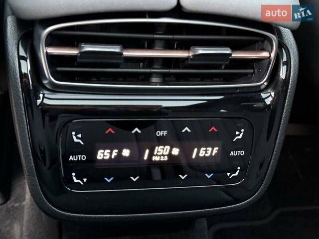 Сірий Мерседес EQS SUV, об'ємом двигуна 0 л та пробігом 27 тис. км за 58900 $, фото 41 на Automoto.ua