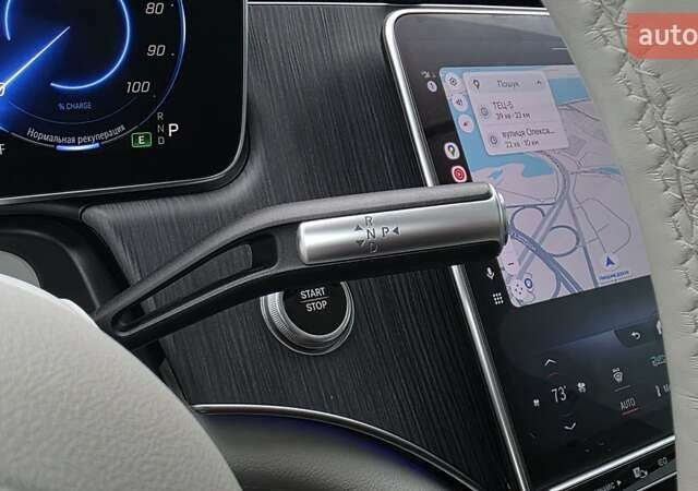 Серый Мерседес EQS SUV, объемом двигателя 0 л и пробегом 42 тыс. км за 59999 $, фото 42 на Automoto.ua