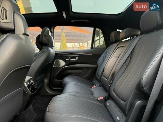 Сірий Мерседес EQS SUV, об'ємом двигуна 0 л та пробігом 27 тис. км за 58900 $, фото 20 на Automoto.ua