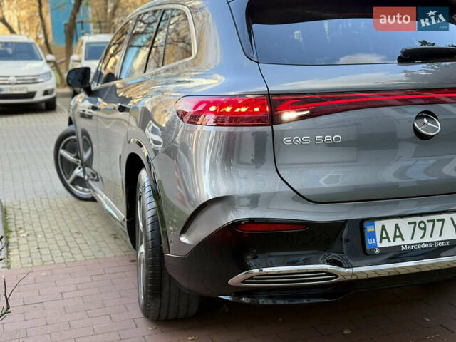 Серый Мерседес EQS SUV, объемом двигателя 0 л и пробегом 16 тыс. км за 85500 $, фото 12 на Automoto.ua
