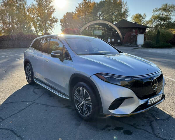 Серый Мерседес EQS SUV, объемом двигателя 0 л и пробегом 31 тыс. км за 72000 $, фото 19 на Automoto.ua