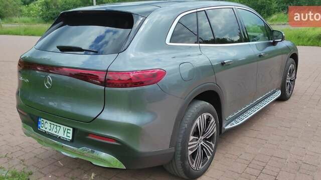 Серый Мерседес EQS SUV, объемом двигателя 0 л и пробегом 19 тыс. км за 59000 $, фото 4 на Automoto.ua