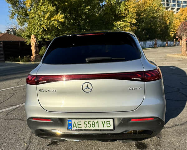 Серый Мерседес EQS SUV, объемом двигателя 0 л и пробегом 31 тыс. км за 72000 $, фото 27 на Automoto.ua