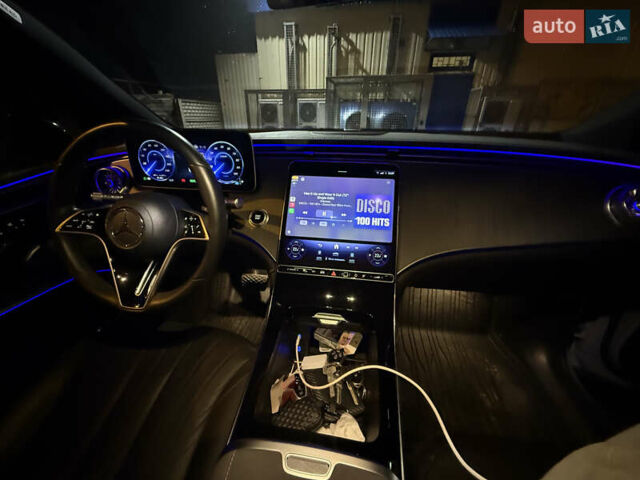 Серый Мерседес EQS SUV, объемом двигателя 0 л и пробегом 10 тыс. км за 69000 $, фото 9 на Automoto.ua