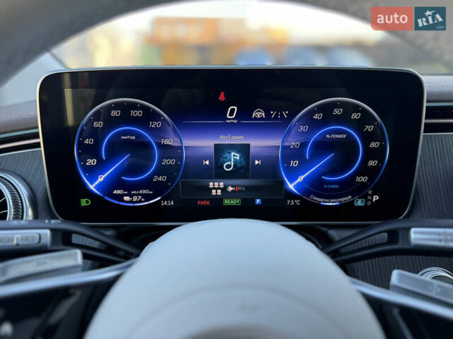 Серый Мерседес EQS SUV, объемом двигателя 0 л и пробегом 31 тыс. км за 57999 $, фото 46 на Automoto.ua