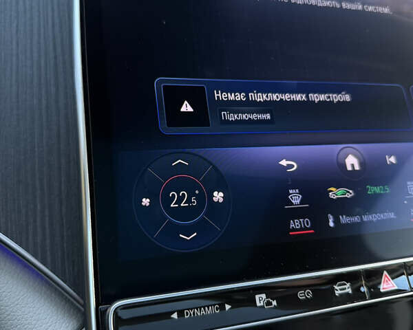 Серый Мерседес EQS SUV, объемом двигателя 0 л и пробегом 31 тыс. км за 57999 $, фото 43 на Automoto.ua