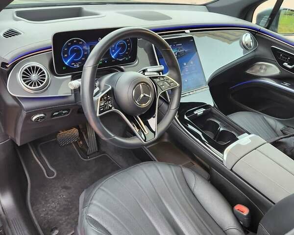 Сірий Мерседес EQS SUV, об'ємом двигуна 0 л та пробігом 43 тис. км за 74000 $, фото 12 на Automoto.ua