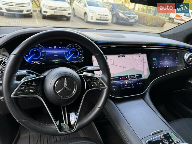 Серый Мерседес EQS SUV, объемом двигателя 0 л и пробегом 16 тыс. км за 85500 $, фото 29 на Automoto.ua