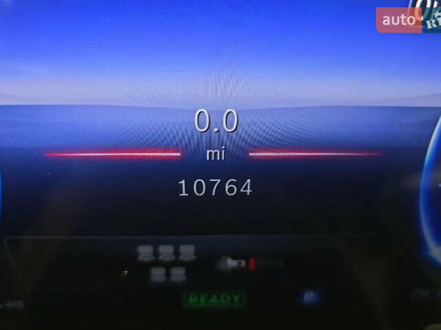 Серый Мерседес EQS SUV, объемом двигателя 0 л и пробегом 17 тыс. км за 62500 $, фото 12 на Automoto.ua