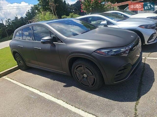 Серый Мерседес EQS SUV, объемом двигателя 0 л и пробегом 31 тыс. км за 50000 $, фото 1 на Automoto.ua