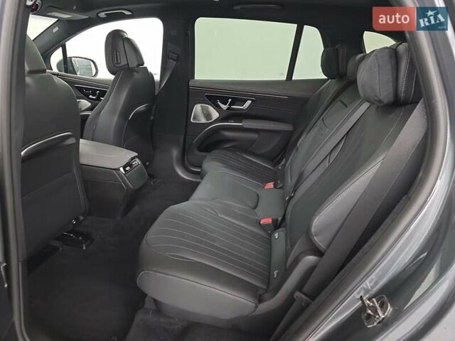 Серый Мерседес EQS SUV, объемом двигателя 0 л и пробегом 5 тыс. км за 42000 $, фото 9 на Automoto.ua