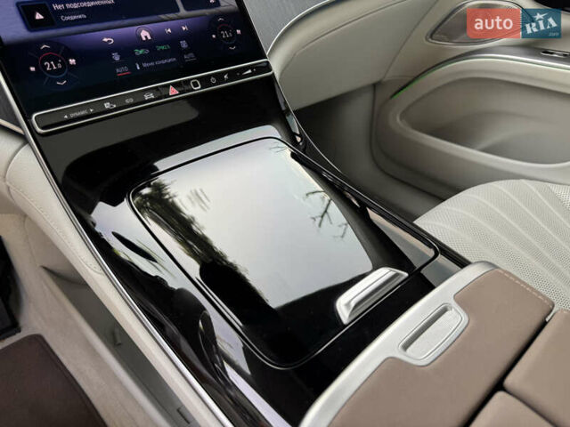 Синий Мерседес EQS SUV, объемом двигателя 0 л и пробегом 24 тыс. км за 68000 $, фото 44 на Automoto.ua