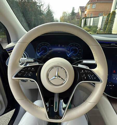 Синий Мерседес EQS SUV, объемом двигателя 0 л и пробегом 24 тыс. км за 95000 $, фото 16 на Automoto.ua