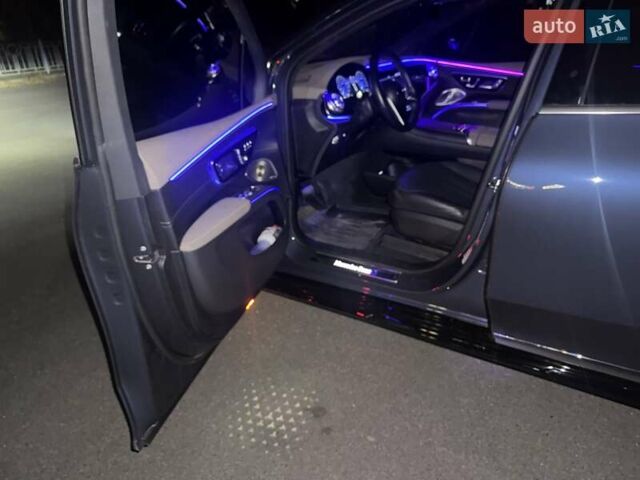 Синий Мерседес EQS SUV, объемом двигателя 0 л и пробегом 19 тыс. км за 71000 $, фото 48 на Automoto.ua