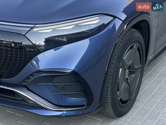 Синий Мерседес EQS SUV, объемом двигателя 0 л и пробегом 16 тыс. км за 102999 $, фото 3 на Automoto.ua