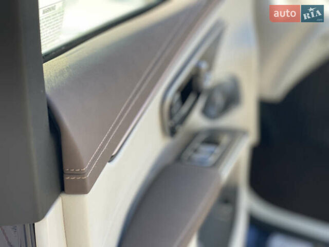 Синий Мерседес EQS SUV, объемом двигателя 0 л и пробегом 31 тыс. км за 67000 $, фото 40 на Automoto.ua