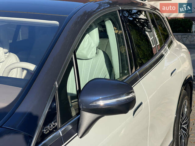 Синий Мерседес EQS SUV, объемом двигателя 0 л и пробегом 31 тыс. км за 67000 $, фото 32 на Automoto.ua