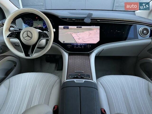 Синий Мерседес EQS SUV, объемом двигателя 0 л и пробегом 16 тыс. км за 102999 $, фото 49 на Automoto.ua