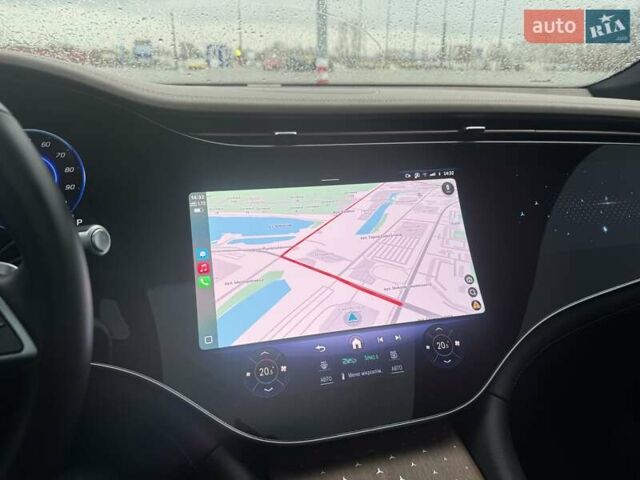 Синий Мерседес EQS SUV, объемом двигателя 0 л и пробегом 19 тыс. км за 70000 $, фото 28 на Automoto.ua