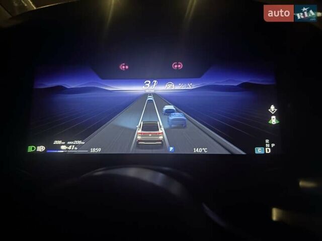 Синий Мерседес EQS SUV, объемом двигателя 0 л и пробегом 19 тыс. км за 71000 $, фото 42 на Automoto.ua