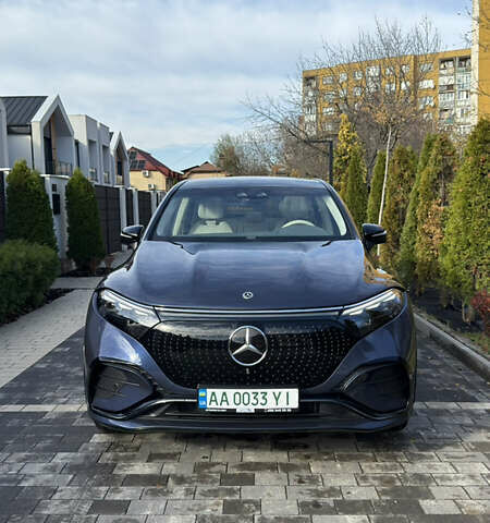 Синий Мерседес EQS SUV, объемом двигателя 0 л и пробегом 24 тыс. км за 95000 $, фото 2 на Automoto.ua