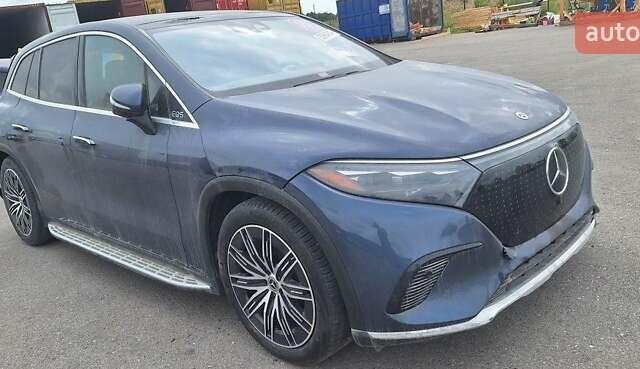 Синий Мерседес EQS SUV, объемом двигателя 0 л и пробегом 14 тыс. км за 37000 $, фото 1 на Automoto.ua