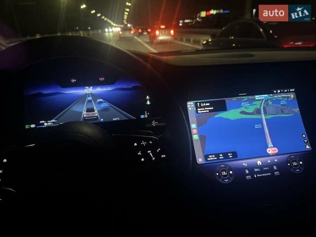 Синий Мерседес EQS SUV, объемом двигателя 0 л и пробегом 19 тыс. км за 70000 $, фото 39 на Automoto.ua