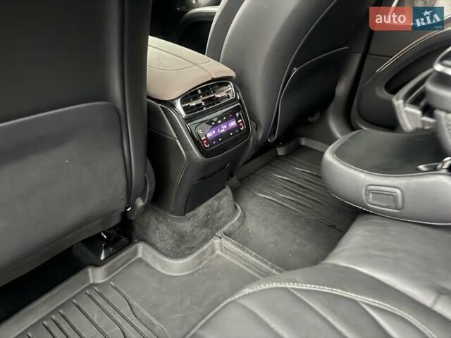 Синий Мерседес EQS SUV, объемом двигателя 0 л и пробегом 19 тыс. км за 70000 $, фото 22 на Automoto.ua
