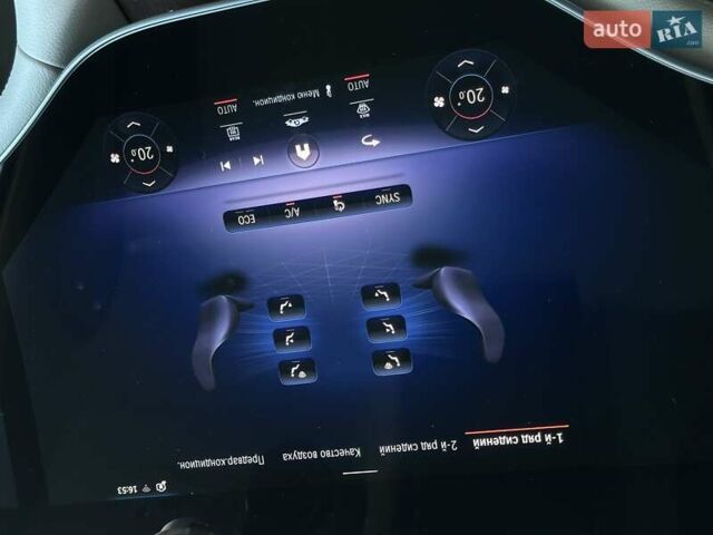 Синий Мерседес EQS SUV, объемом двигателя 0 л и пробегом 16 тыс. км за 102999 $, фото 42 на Automoto.ua