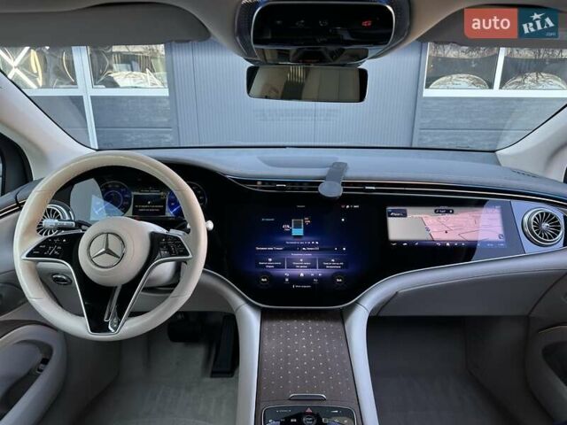 Синий Мерседес EQS SUV, объемом двигателя 0 л и пробегом 16 тыс. км за 102999 $, фото 55 на Automoto.ua