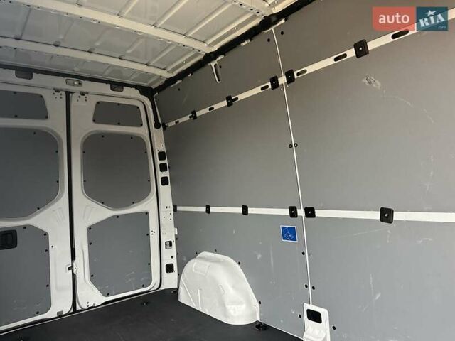 Білий Мерседес eSprinter, об'ємом двигуна 0 л та пробігом 32 тис. км за 19300 $, фото 56 на Automoto.ua