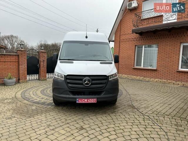 Белый Мерседес eSprinter, объемом двигателя 0 л и пробегом 32 тыс. км за 19300 $, фото 1 на Automoto.ua
