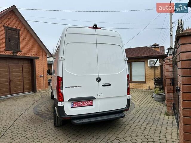 Белый Мерседес eSprinter, объемом двигателя 0 л и пробегом 32 тыс. км за 19300 $, фото 11 на Automoto.ua