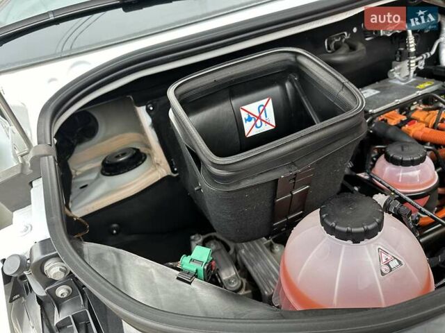 Білий Мерседес eSprinter, об'ємом двигуна 0 л та пробігом 32 тис. км за 19300 $, фото 82 на Automoto.ua